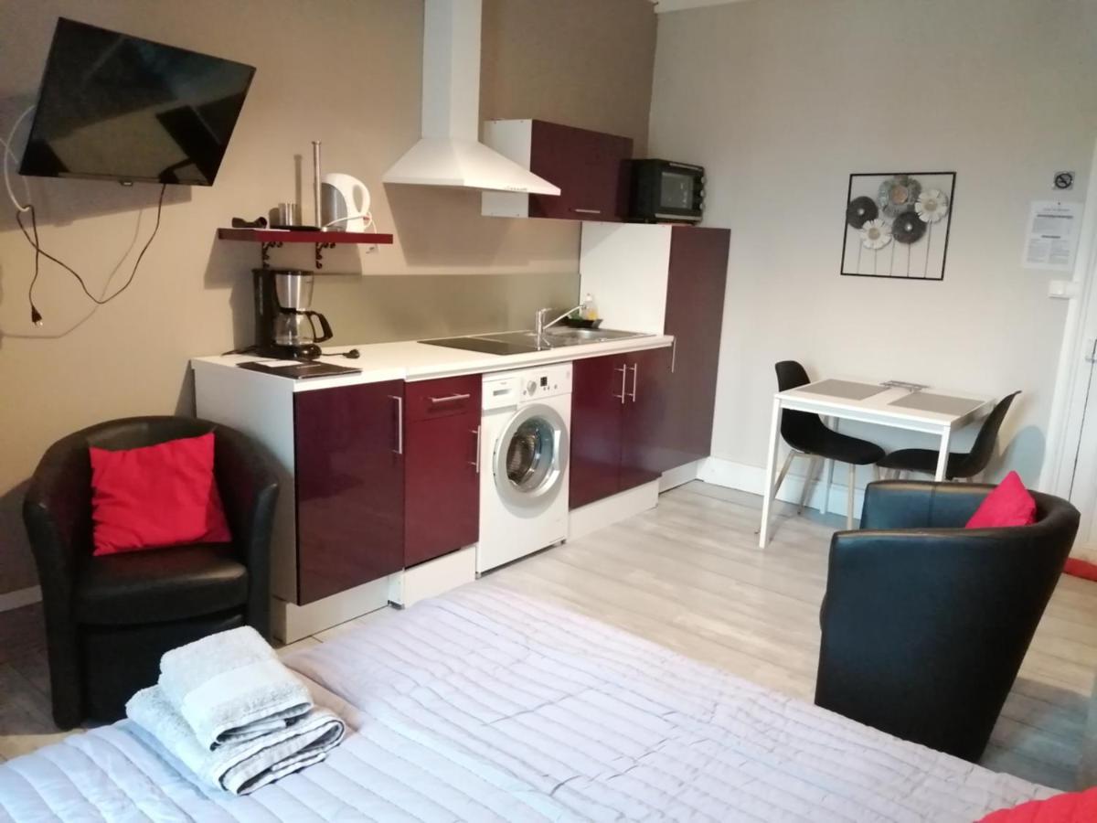 Joli Studio Dans Un Ancien Hotel Du XIX Siecle - Proche Toutes Commodites - Thermes Et Parc Vittel Εξωτερικό φωτογραφία